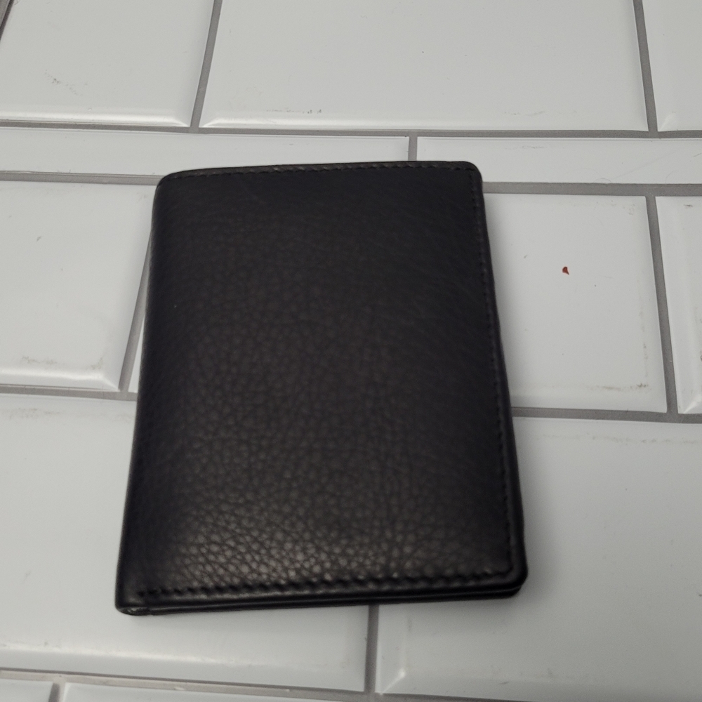 MARSHAL 100% Black Leather Tri Fold Wallet RFID Secure 8 credit card slotsMeas